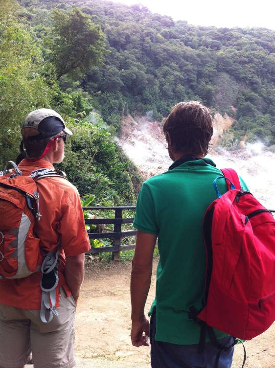 Utflykt till vulkanen - stark lukt av svavel