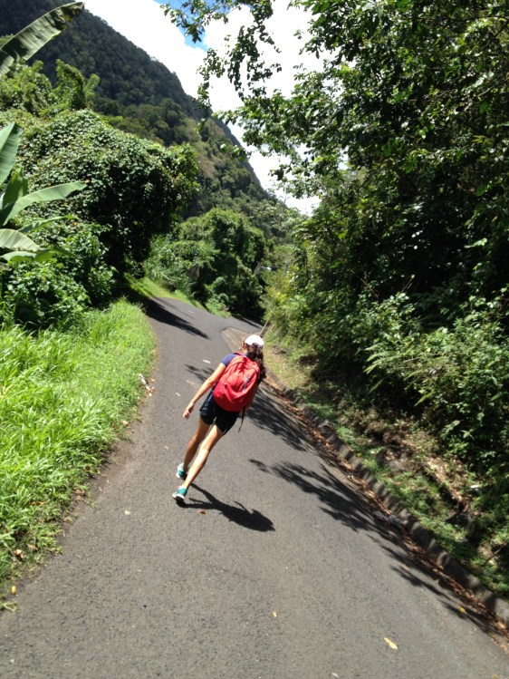 Hanna med vår så kallade nördväska, ful men praktisk  