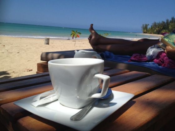 En kaffe på stranden i Las Terrenas