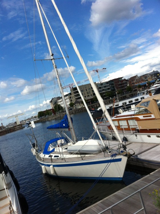 Äntligen förtöjd i Willemdock marina