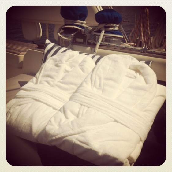 Tur att vi inhandlat morgonrockar iallafall!